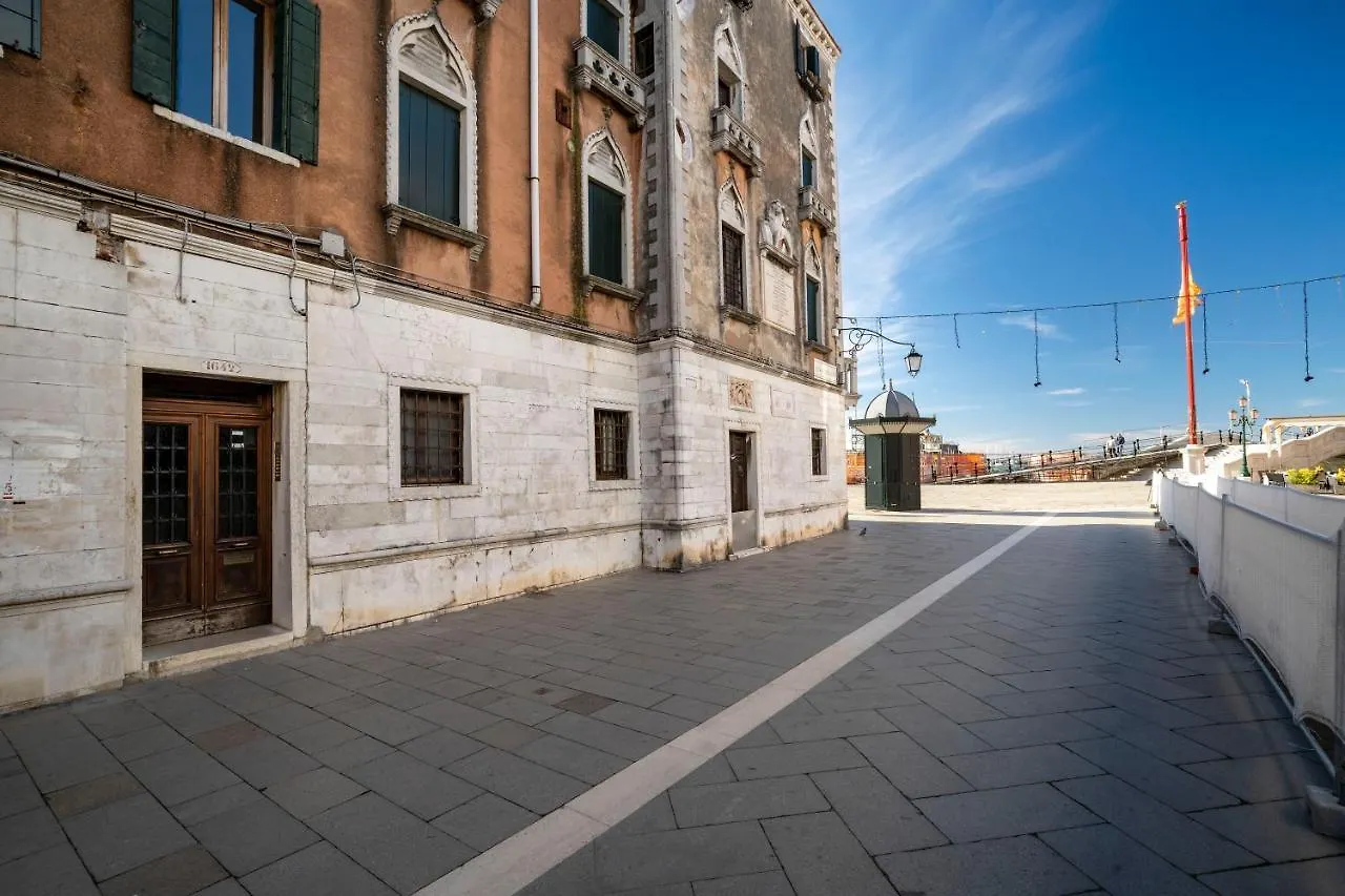Fenix Turandot Suite Venezia 0*,